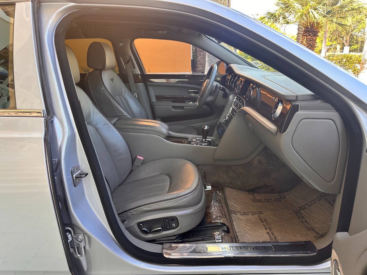 Used 2011 Bentley Mulsanne RWD image 23