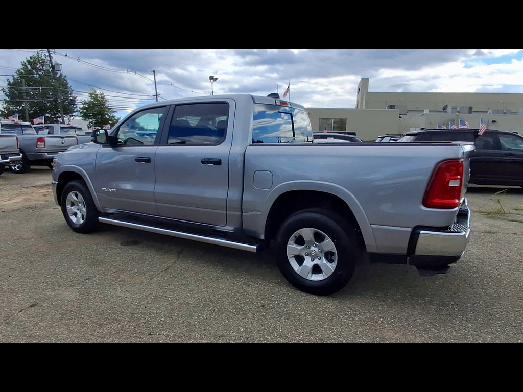 Used 2025 RAM 1500 Big Horn AWD/4WD image 6