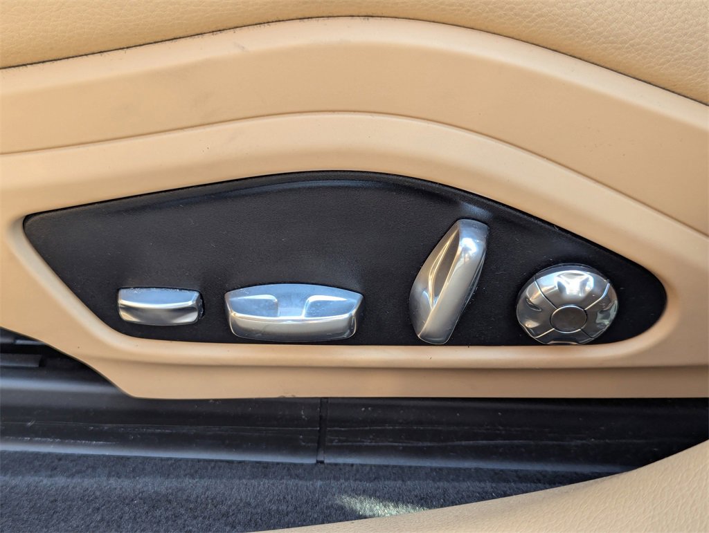 Used 2019 Porsche Panamera 4 image 11