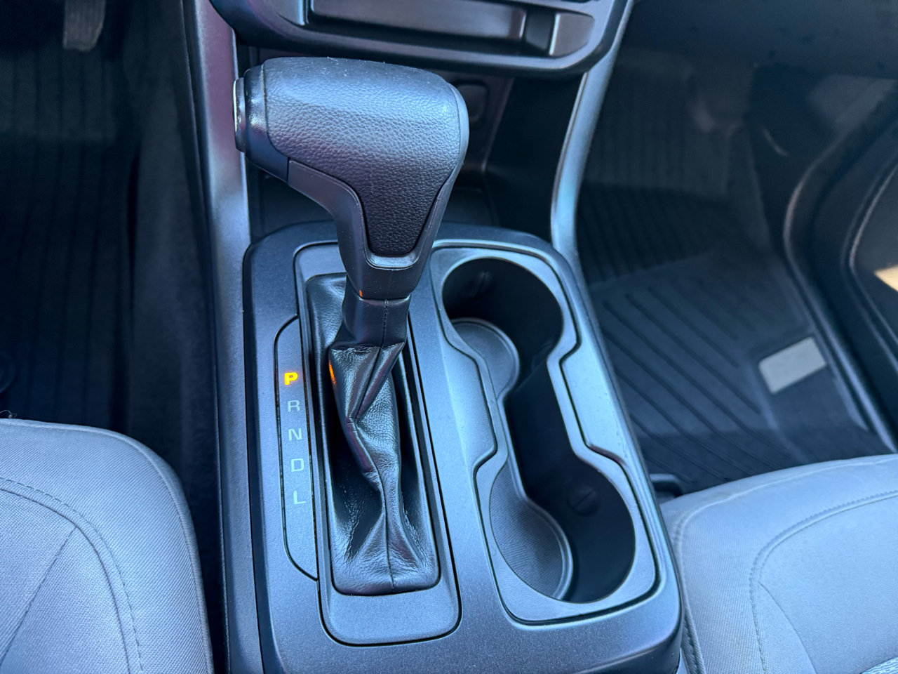 Used 2020 Chevrolet Colorado W/T w/ WT Convenience Package image 30