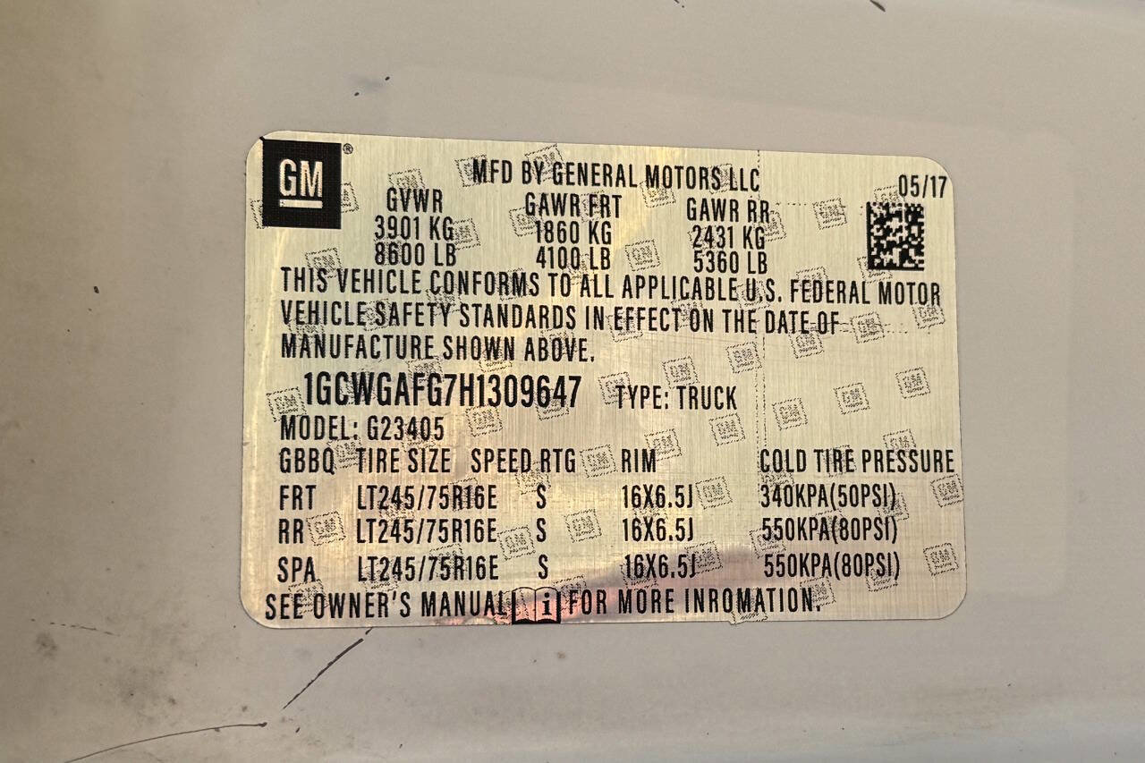 Used 2017 Chevrolet Express 2500 image 18