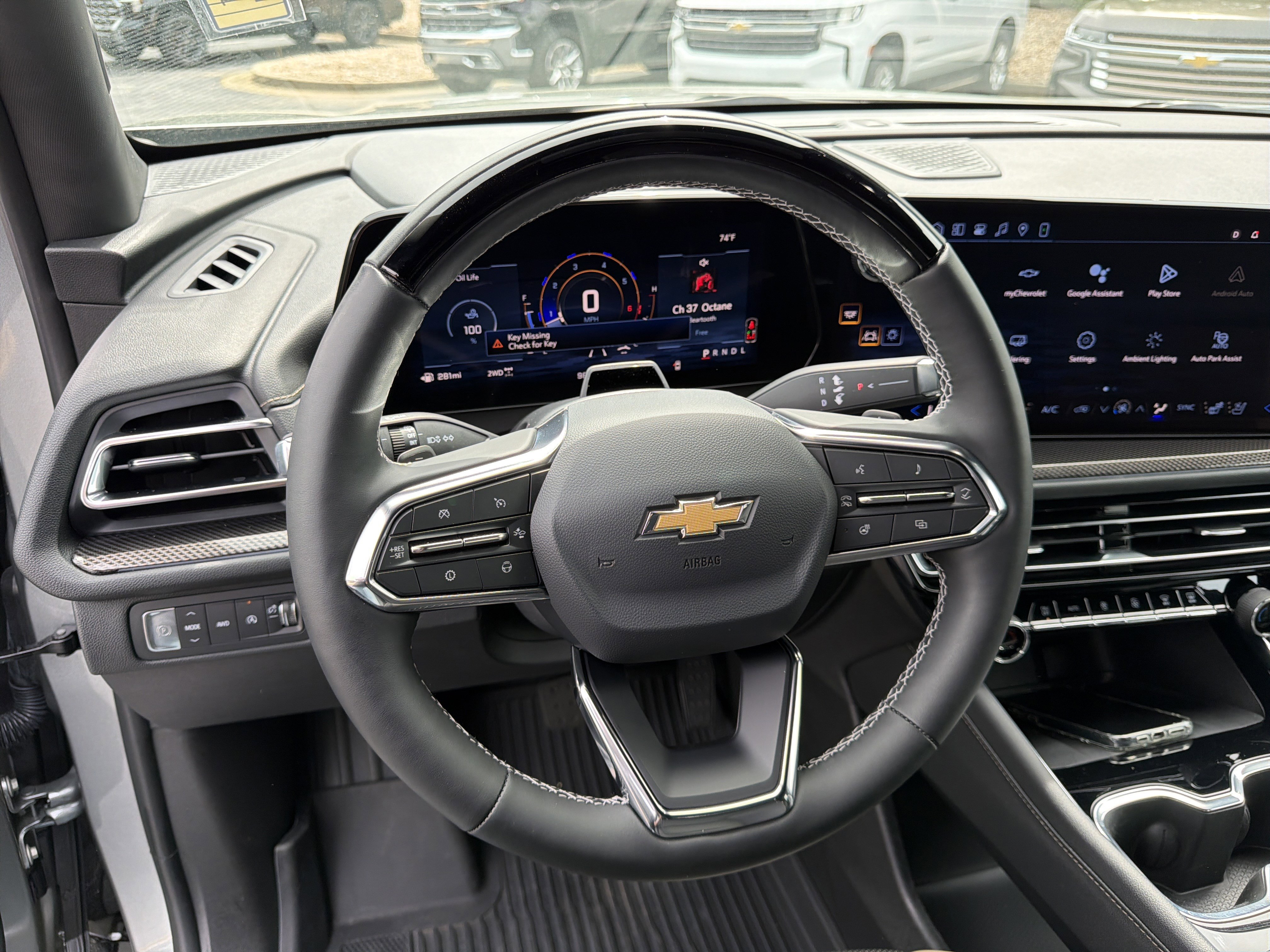 Used 2025 Chevrolet Traverse High Country w/ LPO, Floor Liner Package AWD/4WD image 24