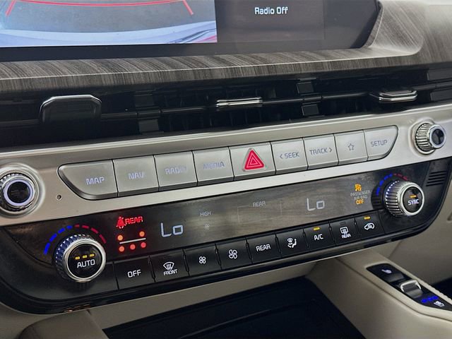 Used 2023 Kia Telluride EX w/ EX Captain's Chair Package FWD image 29