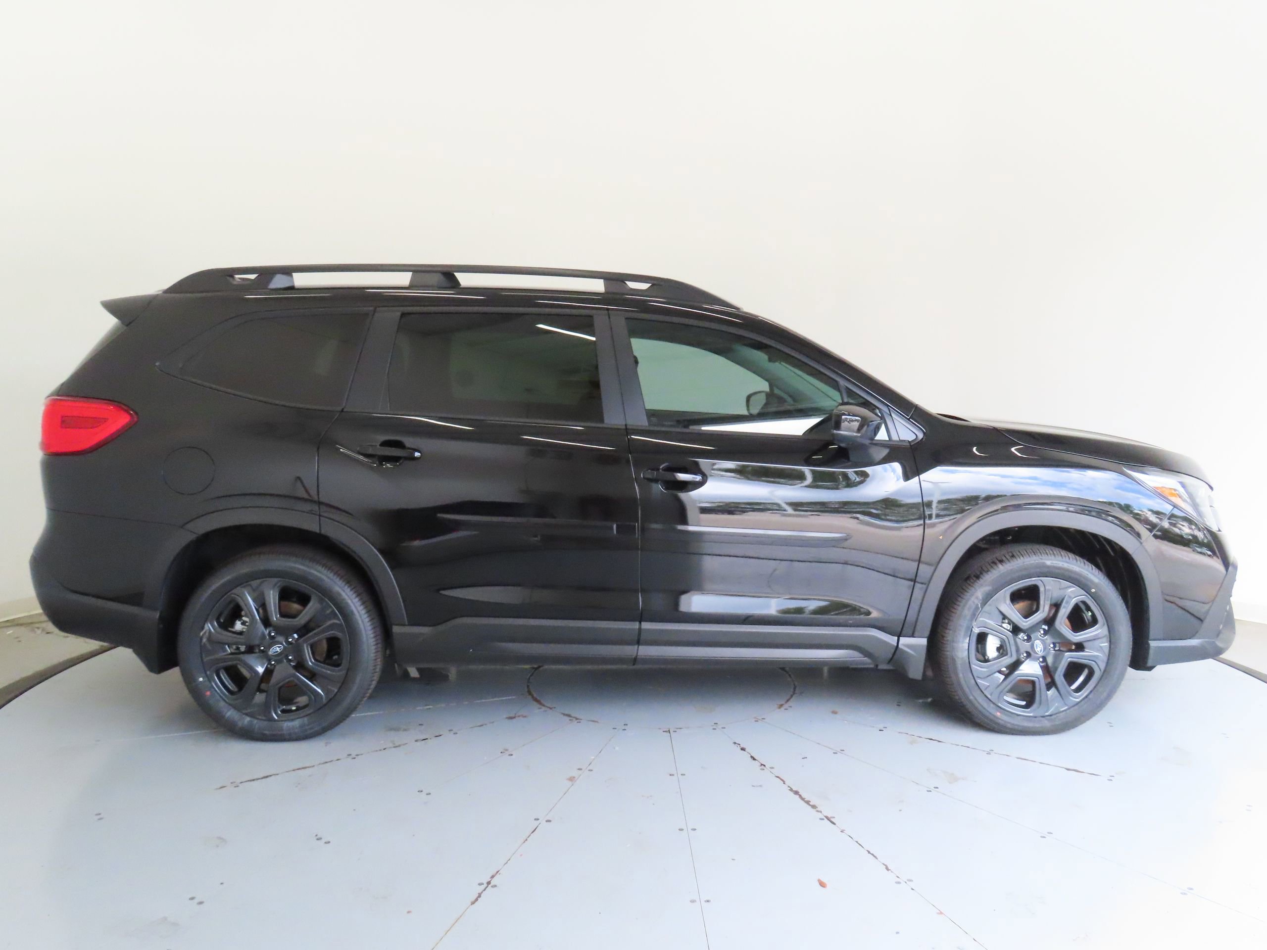 New 2025 Subaru Ascent Bronze Edition image 2