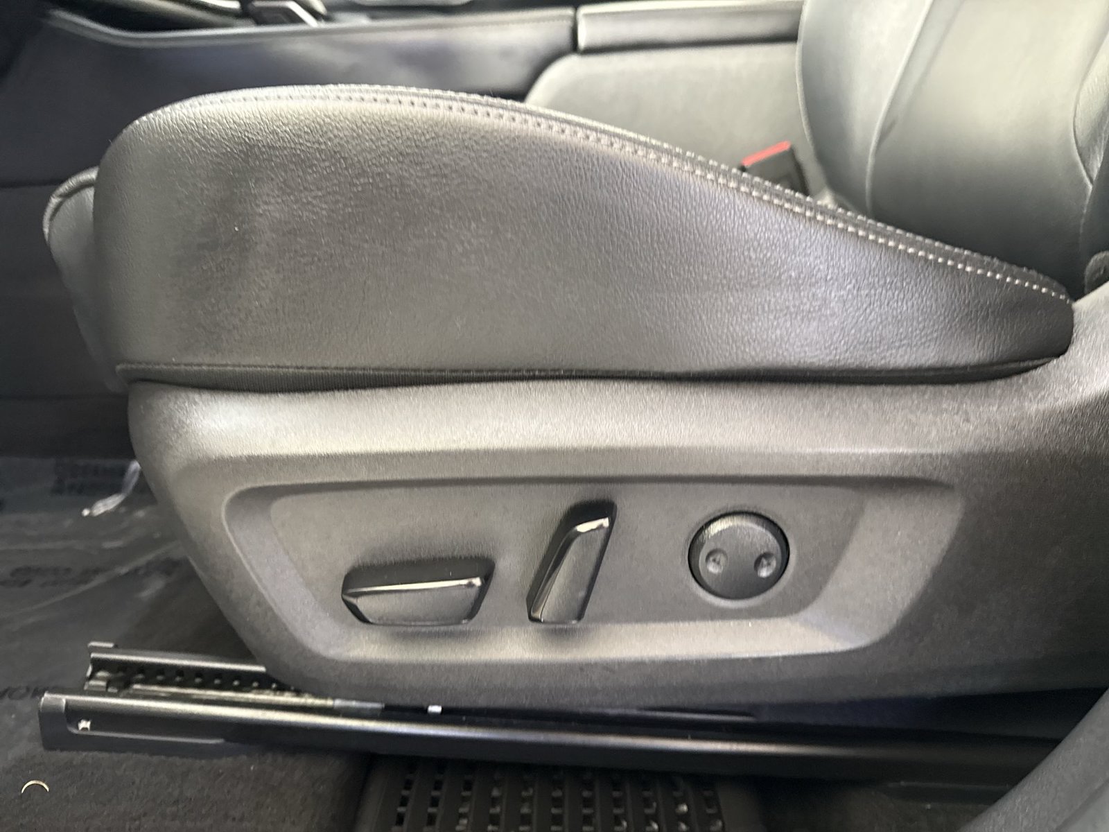 Certified 2023 Nissan Rogue SL w/ SL Premium Package AWD/4WD image 24