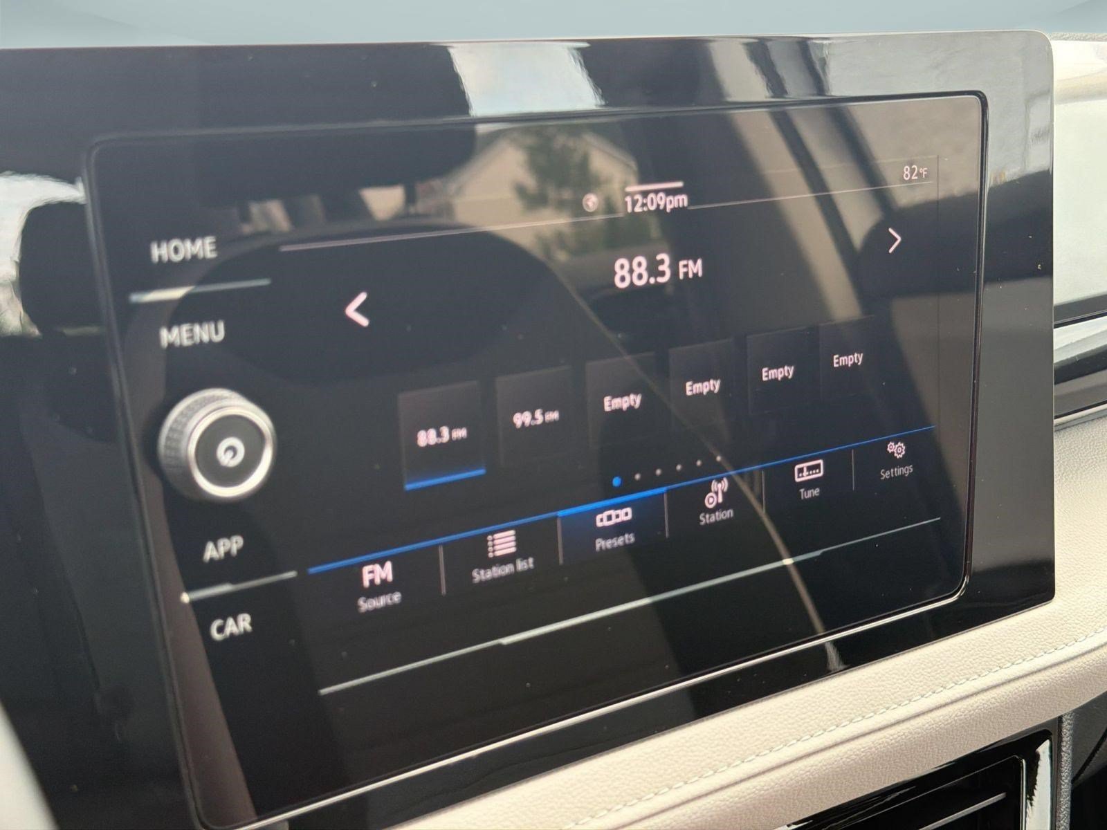 New 2026 Volkswagen Taos S FWD image 18