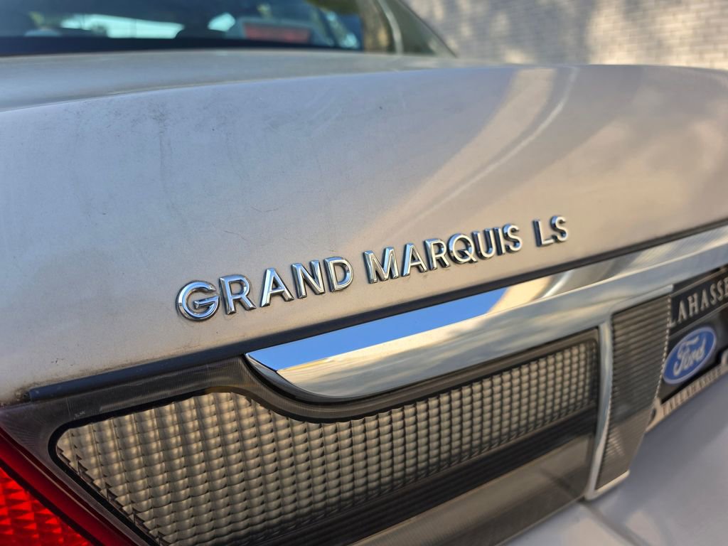 Used 2011 Mercury Grand Marquis LS image 19