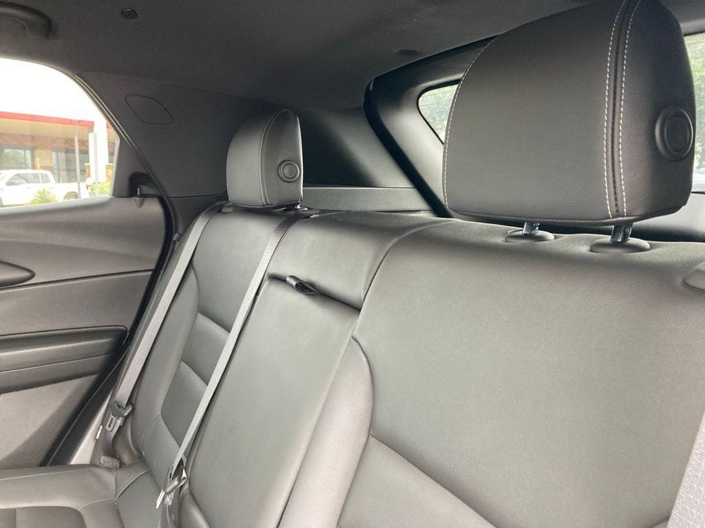 Used 2023 Chevrolet TrailBlazer ACTIV w/ Convenience Package AWD/4WD image 9