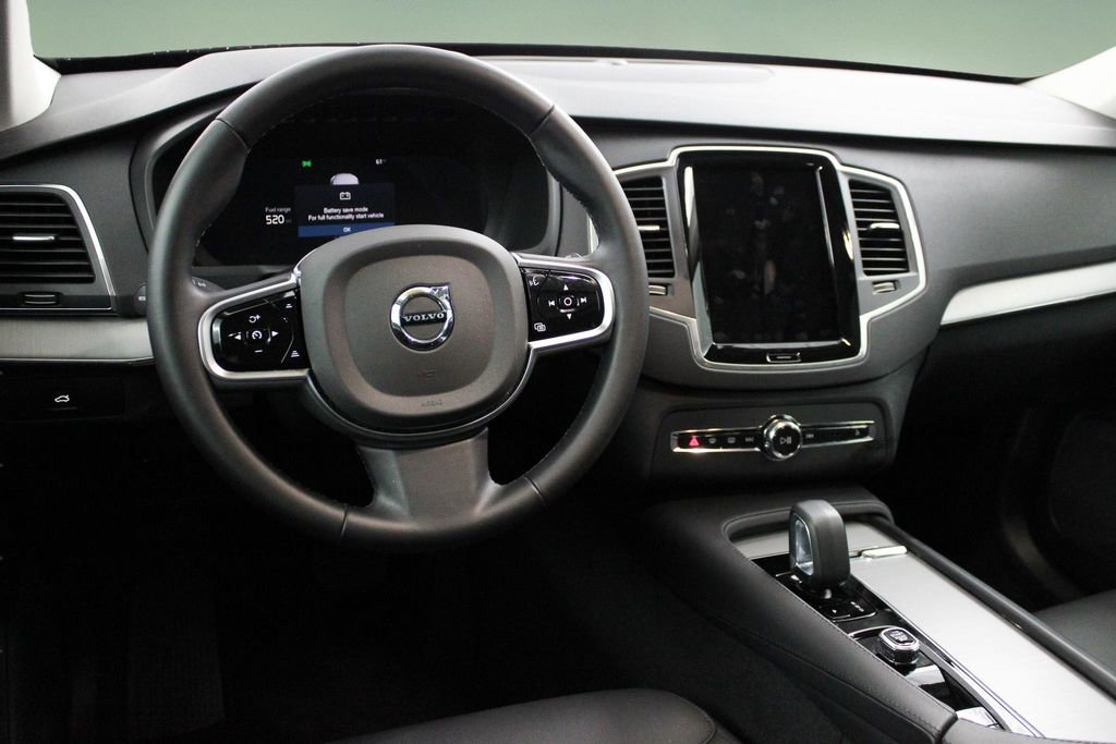 Certified 2025 Volvo XC90 B5 Core image 21