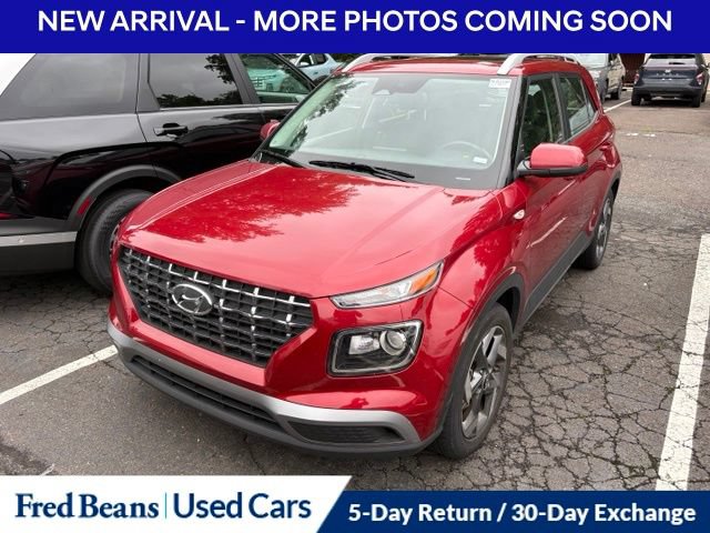 Used 2025 Hyundai Venue SEL