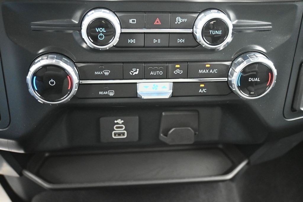 Used 2025 Ford F150 XLT w/ Equipment Group 301A Standard AWD/4WD image 13