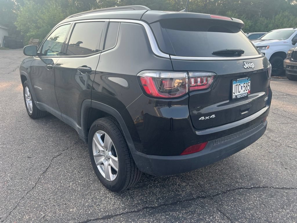 Used 2022 Jeep Compass Latitude w/ Convenience Group AWD/4WD image 4