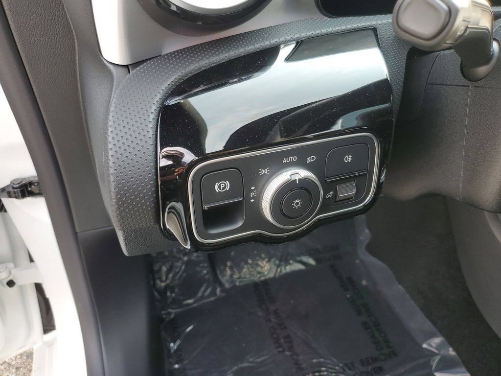 New 2025 Mercedes-Benz CLA 250 4MATIC image 24