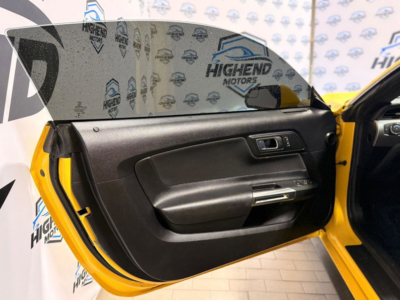 Used 2018 Ford Mustang GT w/ Black Accent Pkg image 12