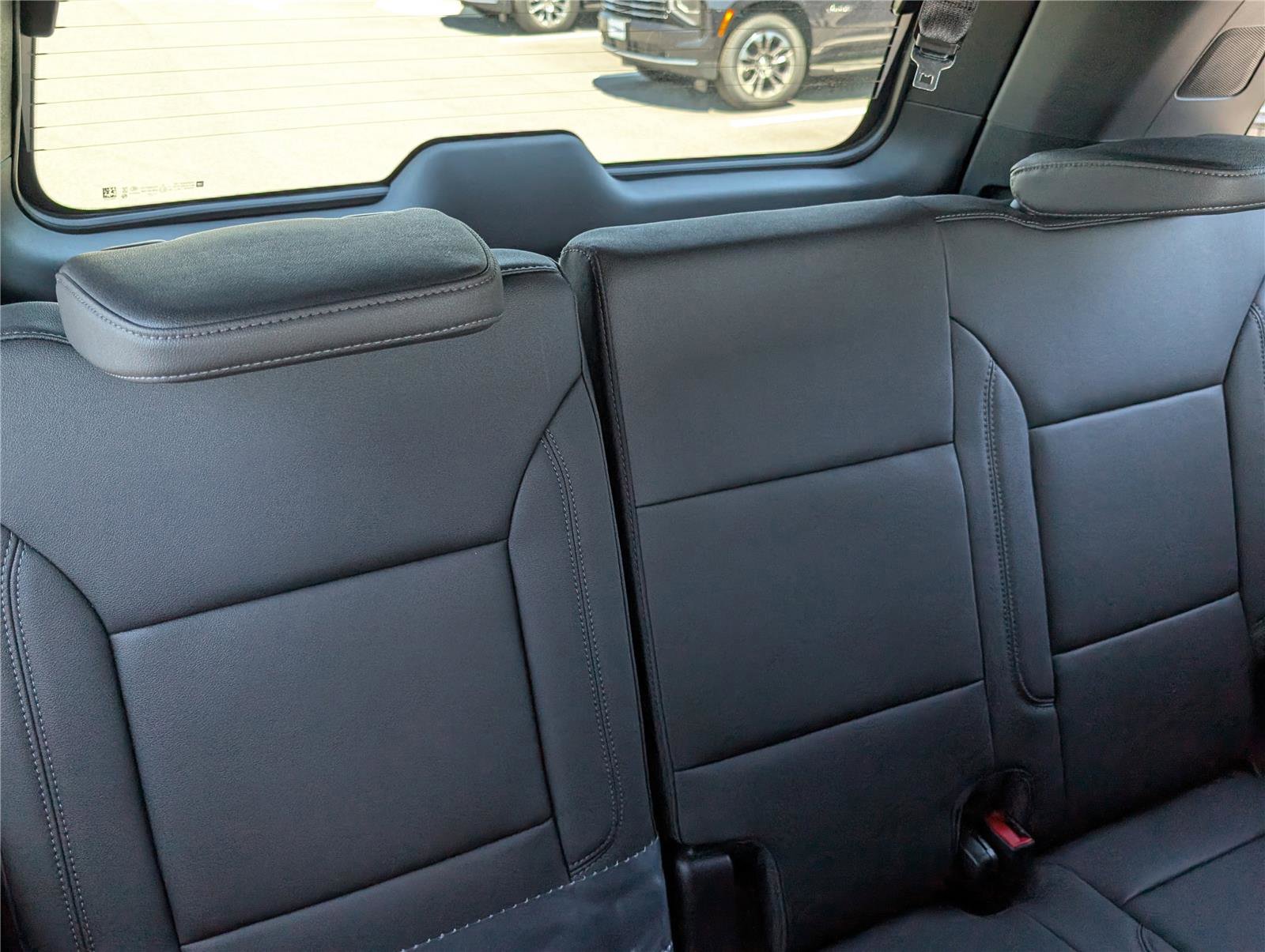 New 2026 Chevrolet Tahoe Z71 w/ Sun And Tow Package AWD/4WD image 9