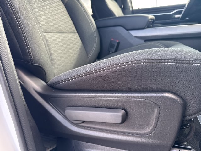 New 2026 RAM 1500 Big Horn w/ Night Edition AWD/4WD image 39