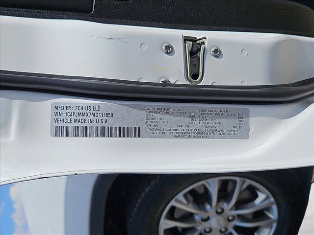 Used 2021 Jeep Cherokee Latitude Lux w/ Sun & Sound Group AWD/4WD image 25