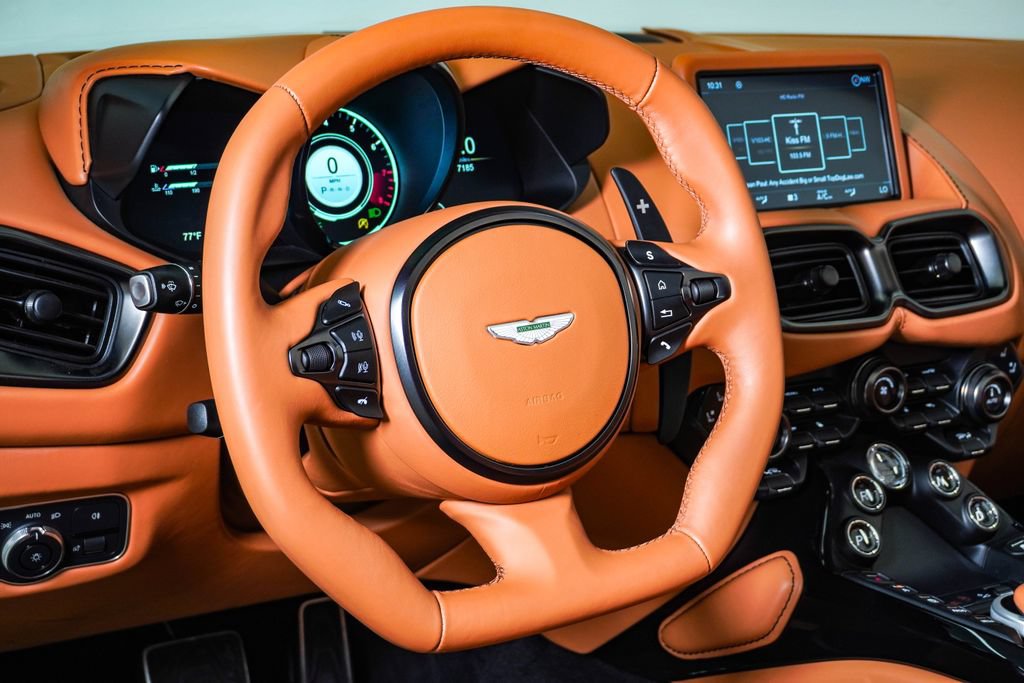 Used 2023 Aston Martin V8 Vantage Roadster RWD image 26