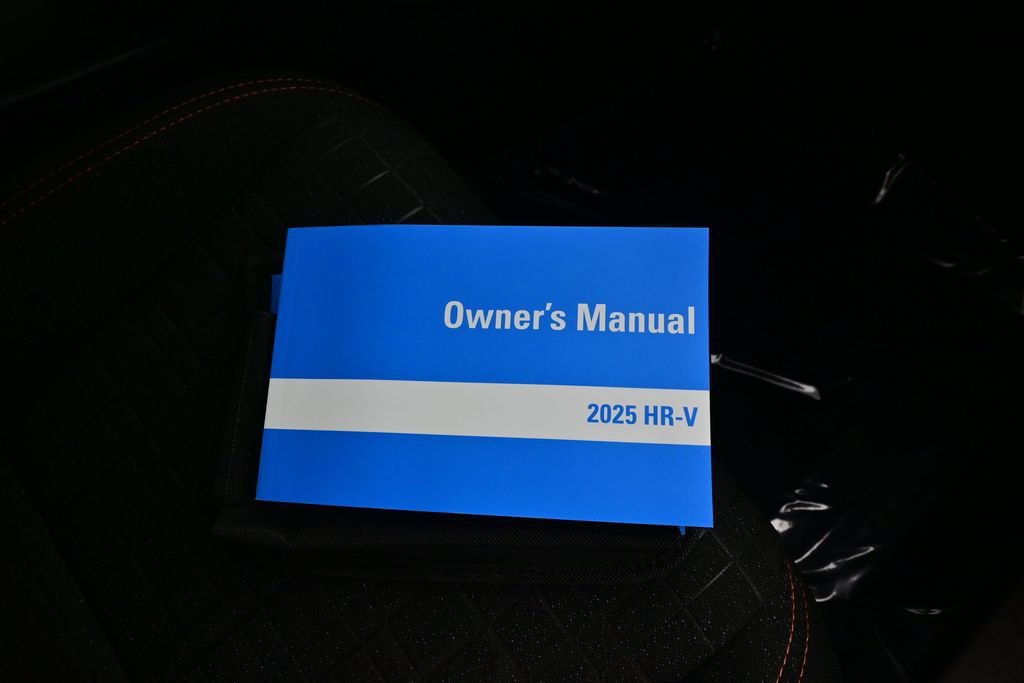 Used 2025 Honda HR-V Sport image 36