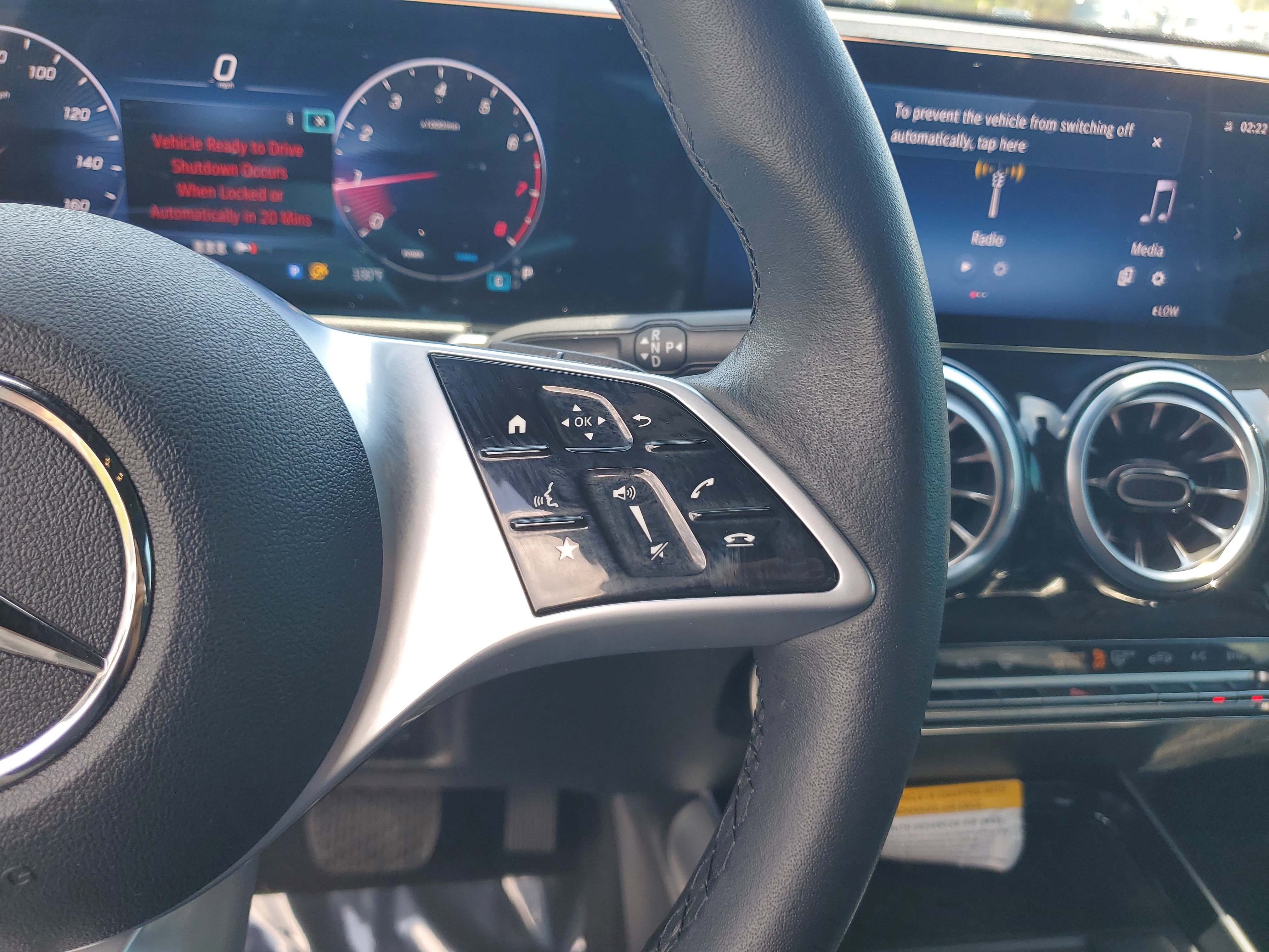 Certified 2025 Mercedes-Benz GLB 250 image 32