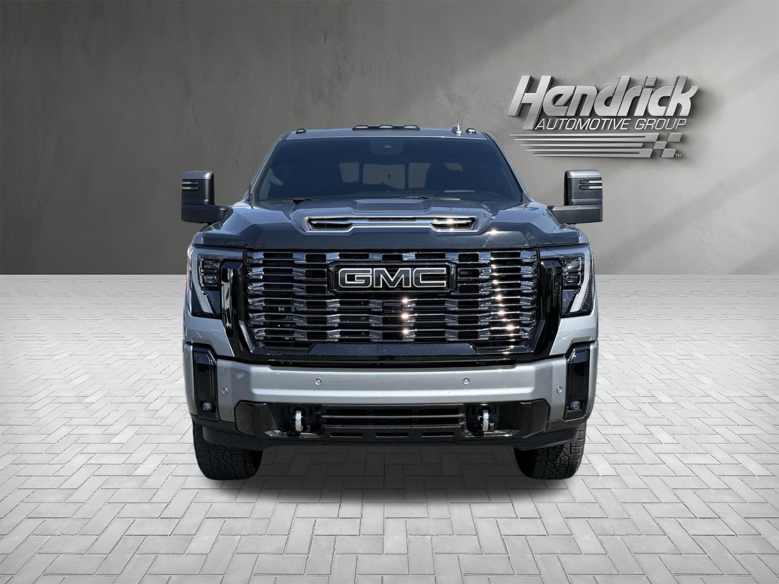 Used 2026 GMC Sierra 2500 Denali w/ Denali Reserve Package AWD/4WD image 3
