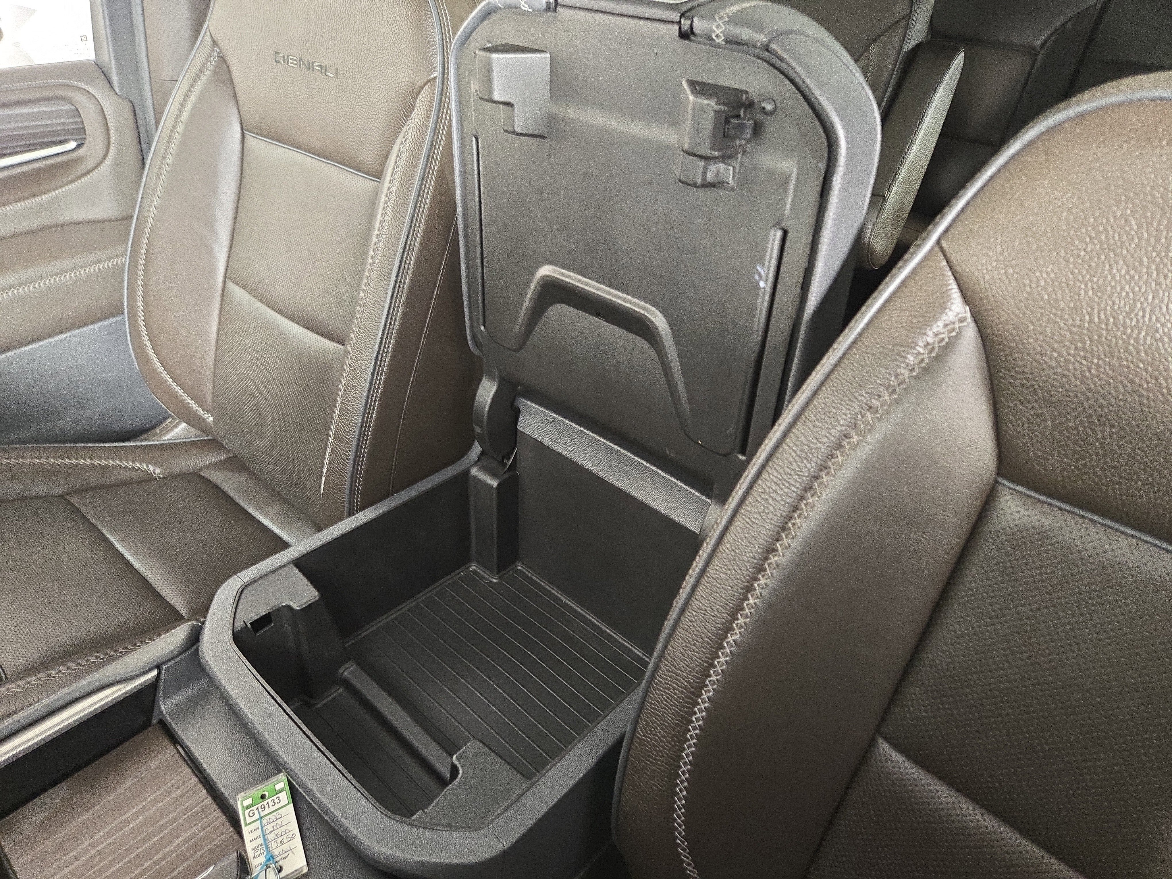 Certified 2023 GMC Yukon Denali w/ Advanced Technology Package image 32