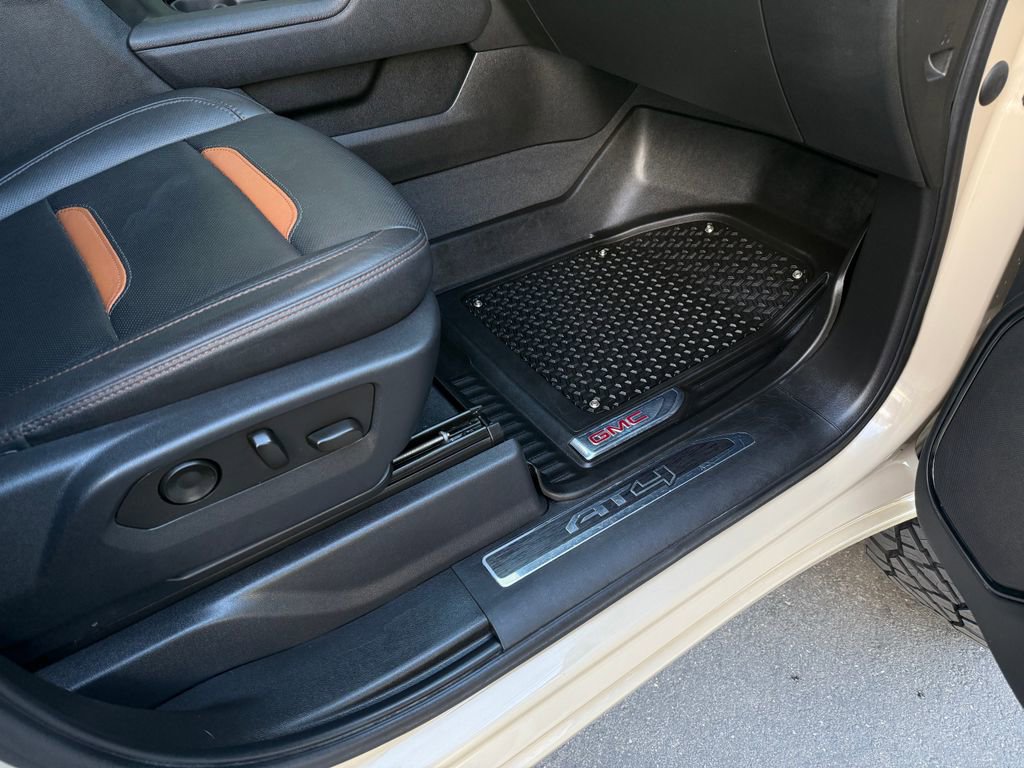 Used 2023 GMC Sierra 1500 AT4 w/ AT4 Premium Package image 17