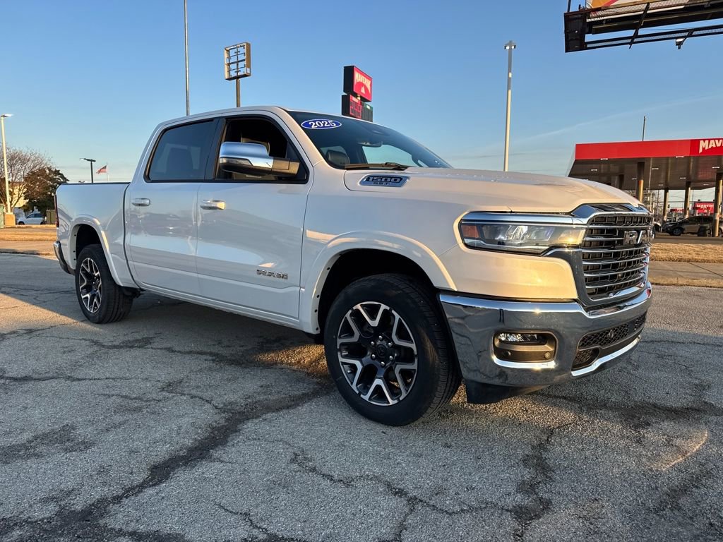 Used 2025 RAM 1500 Laramie image 7