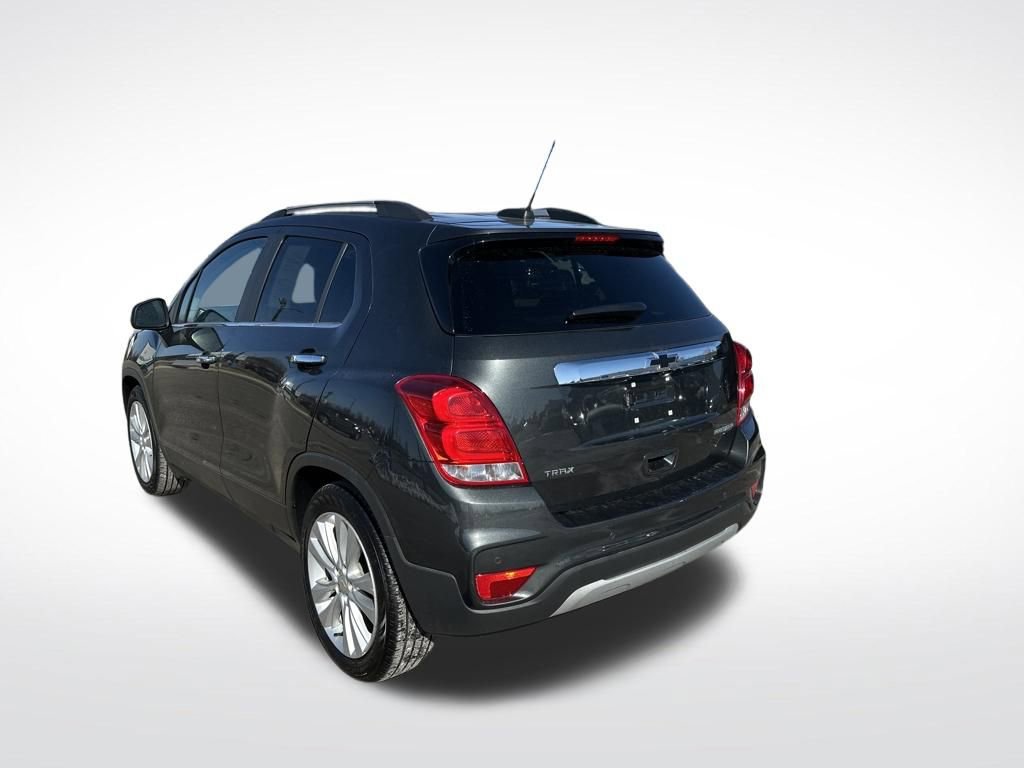 Used 2020 Chevrolet Trax Premier w/ LPO, Cargo Package image 3
