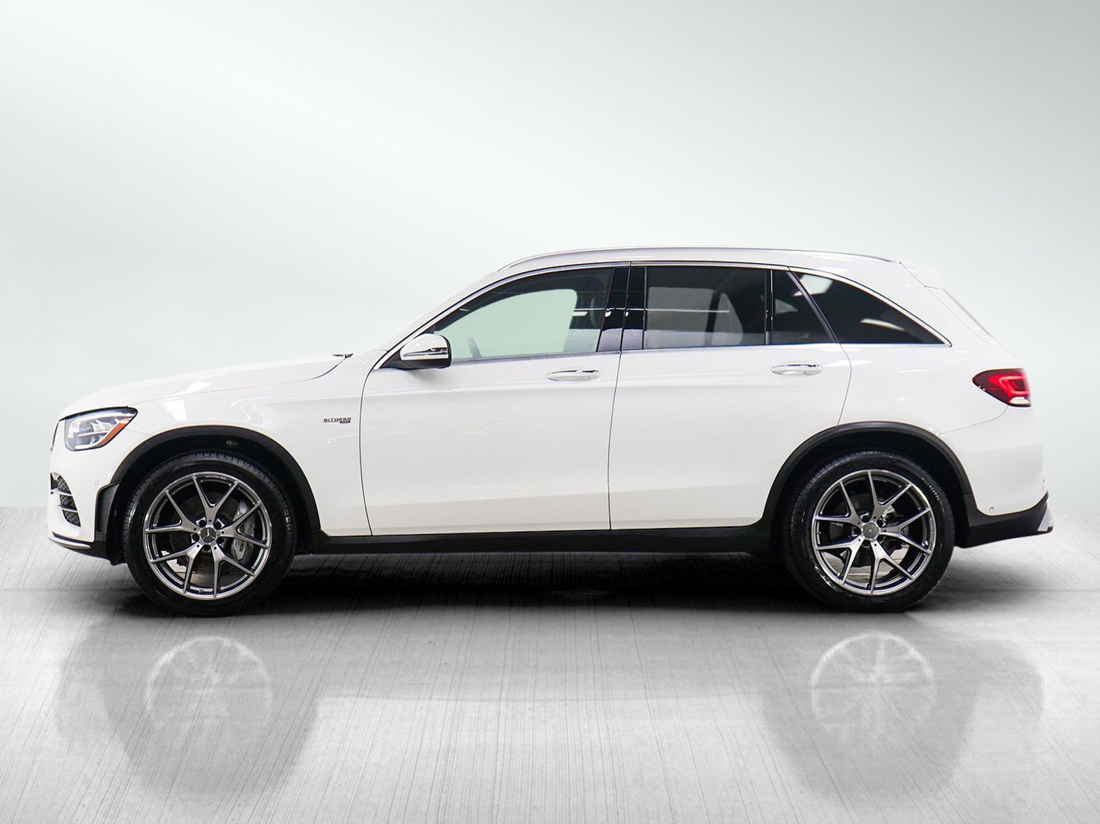 Used 2022 Mercedes-Benz GLC 43 AMG 4MATIC image 3