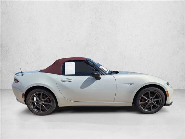 Used 2018 MAZDA MX-5 Miata Club image 4