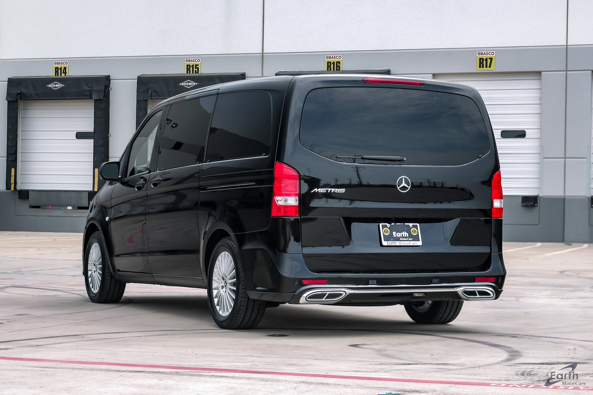 Used 2023 Mercedes-Benz Metris Passenger image 10