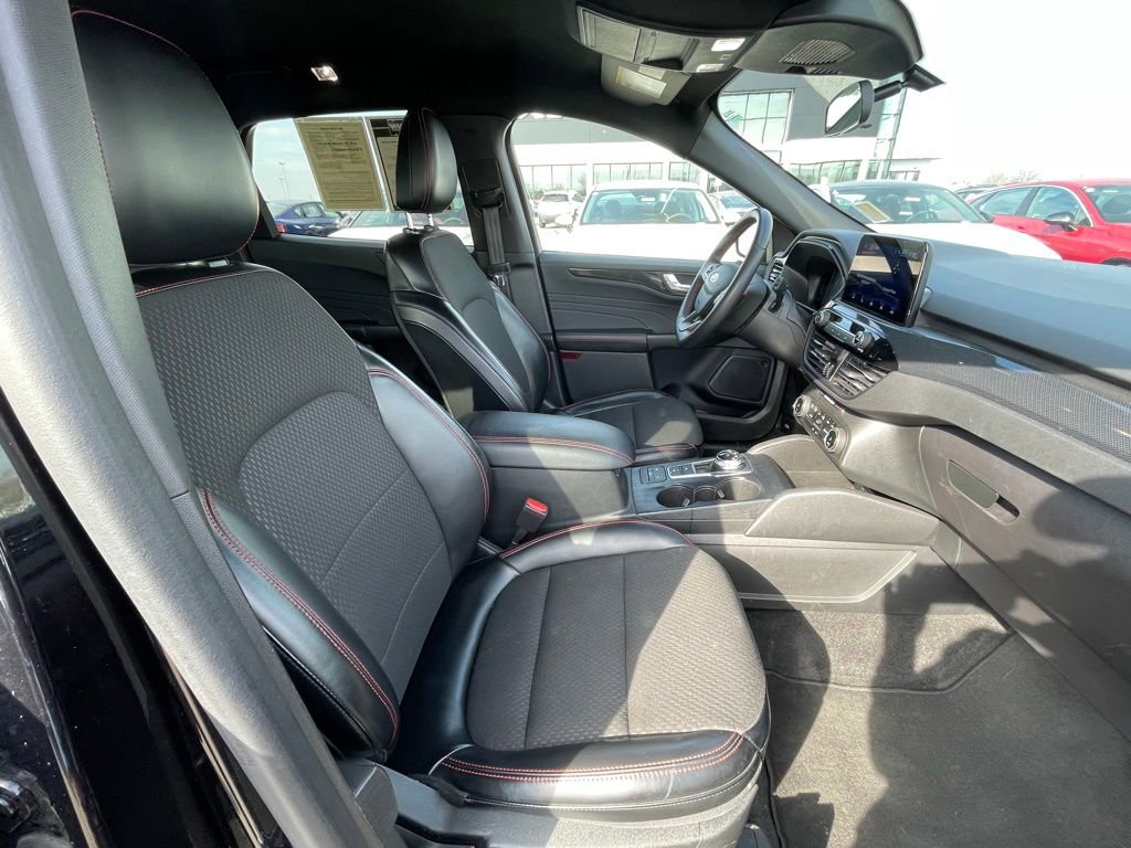 Used 2024 Ford Escape ST-Line image 27