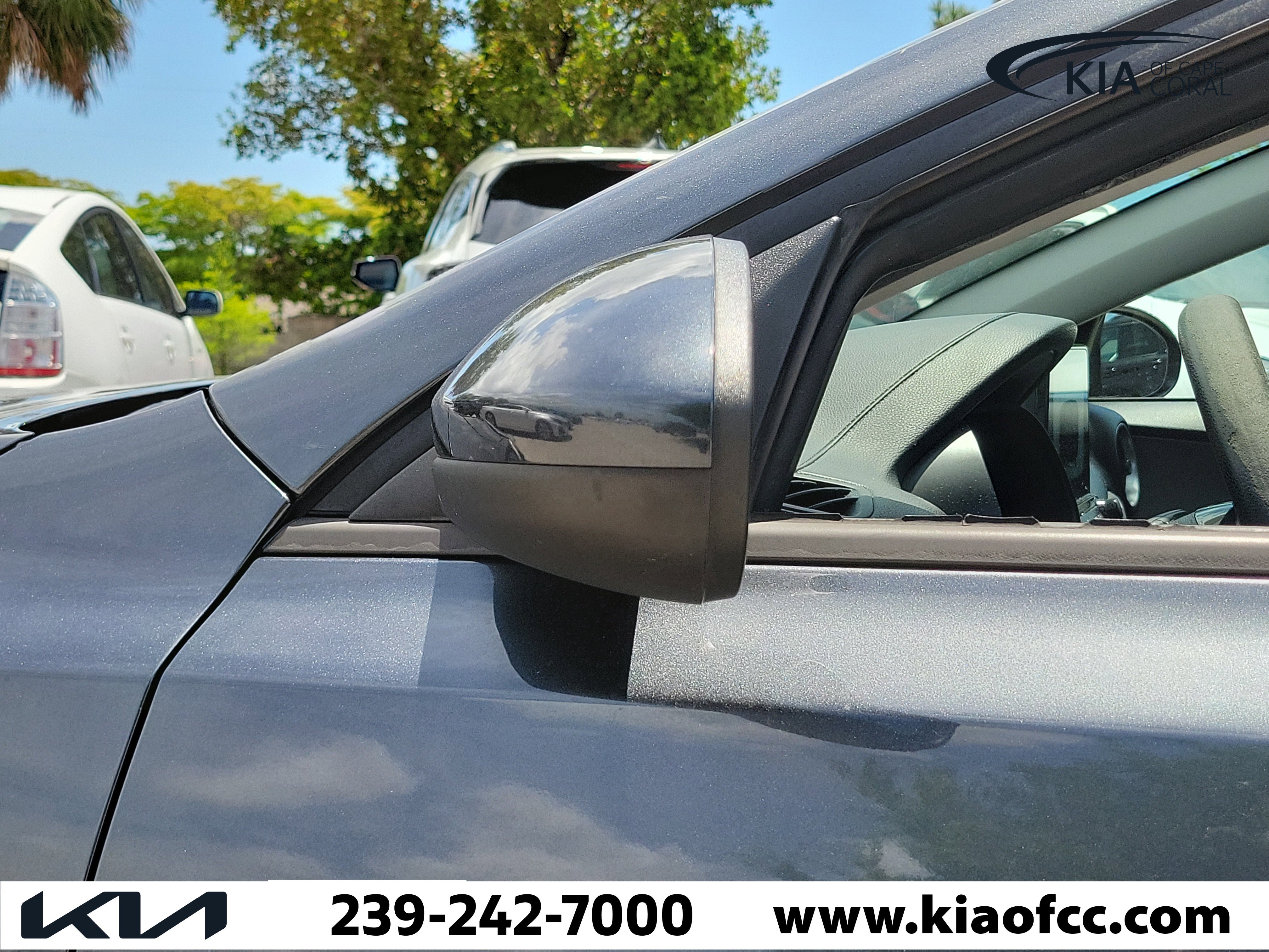 Used 2020 Kia Forte LXS FWD image 7