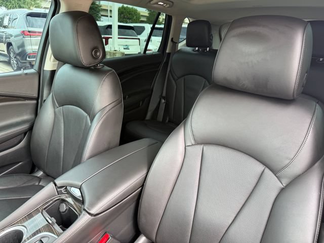 Used 2020 Buick Envision Essence w/ Experience Buick Package FWD image 10