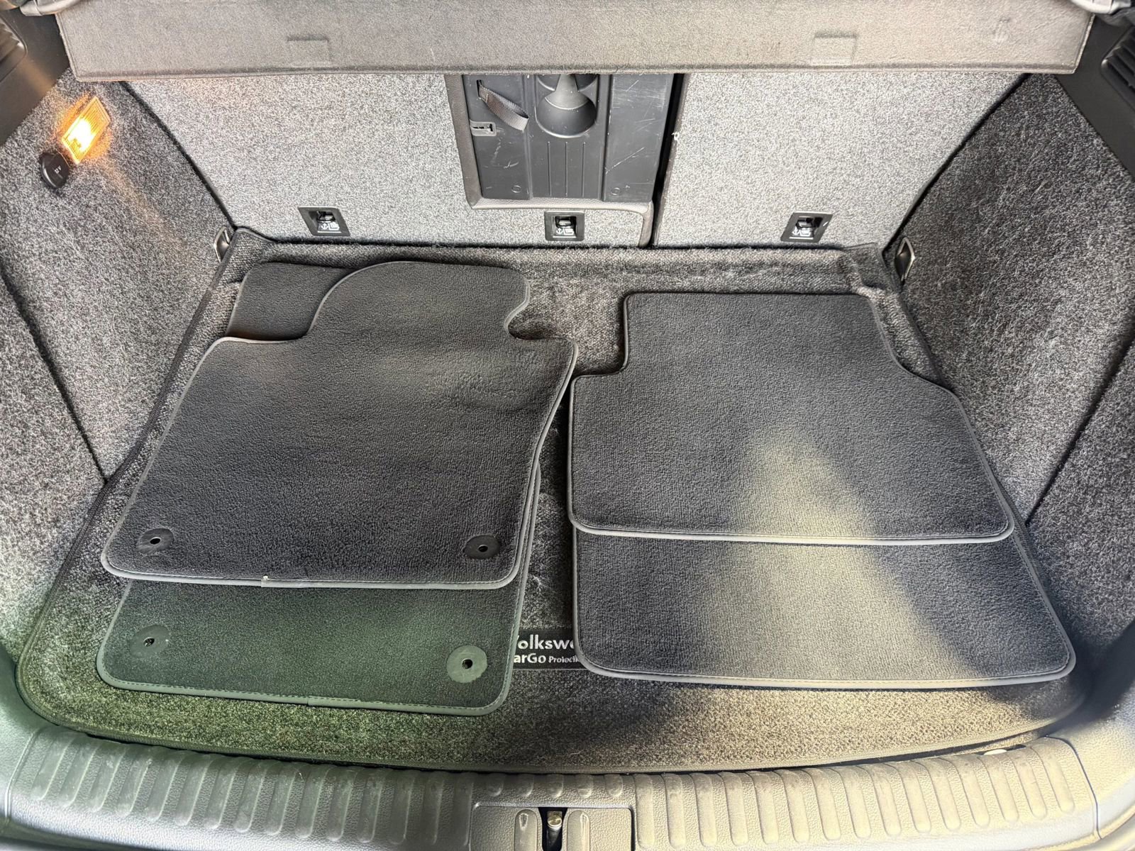 Used 2015 Volkswagen Tiguan SE FWD image 39