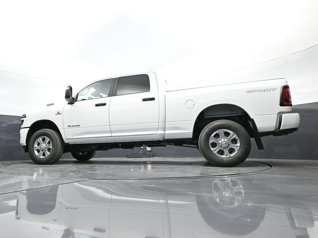 New 2026 RAM 2500 Big Horn AWD/4WD image 42