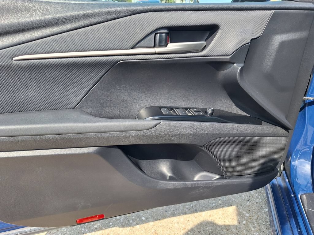 Used 2025 Toyota Camry SE FWD image 29