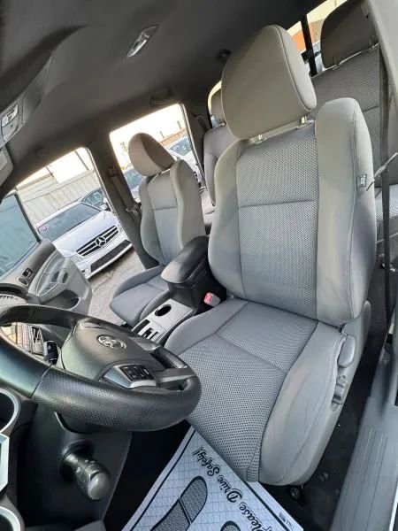 Used 2012 Toyota Tacoma PreRunner w/ TRD Off-Road Pkg RWD image 17