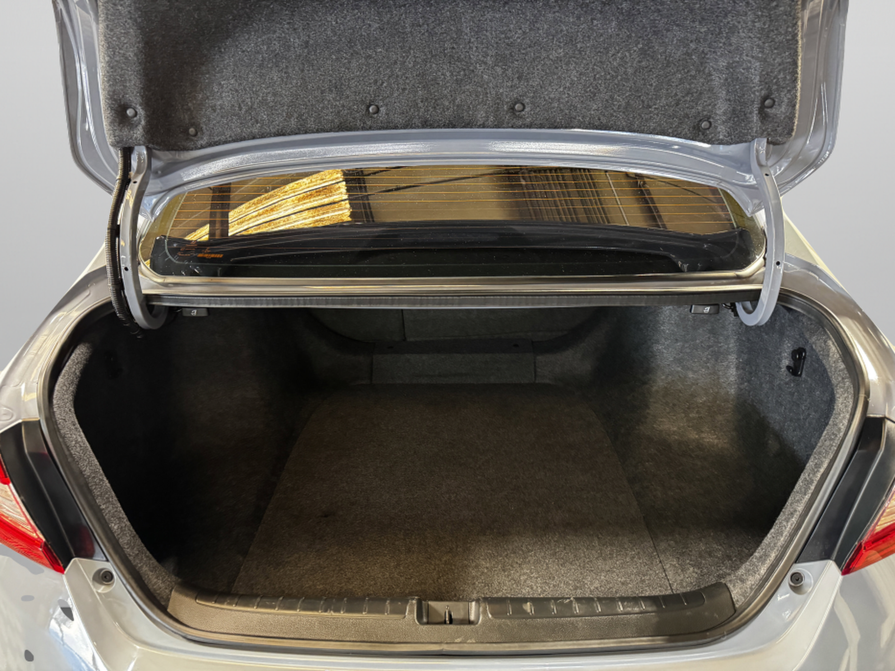Used 2021 Honda Accord Touring image 39