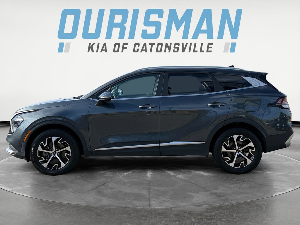 Used 2023 Kia Sportage EX image 3
