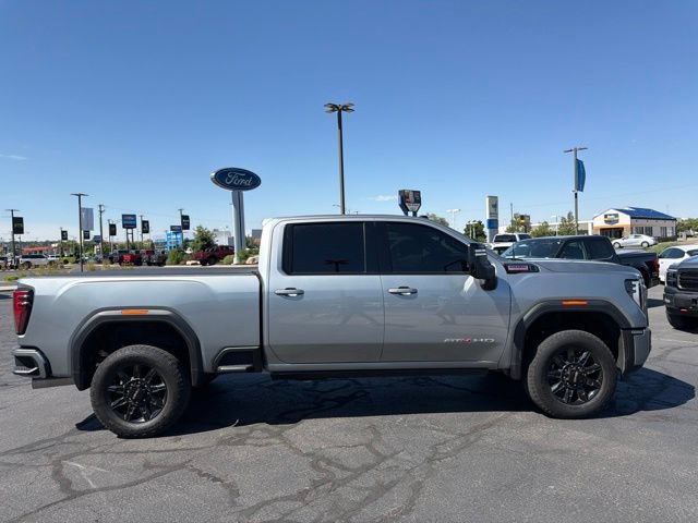 Used 2024 GMC Sierra 3500 AT4 w/ AT4 Premium Plus Package AWD/4WD image 4