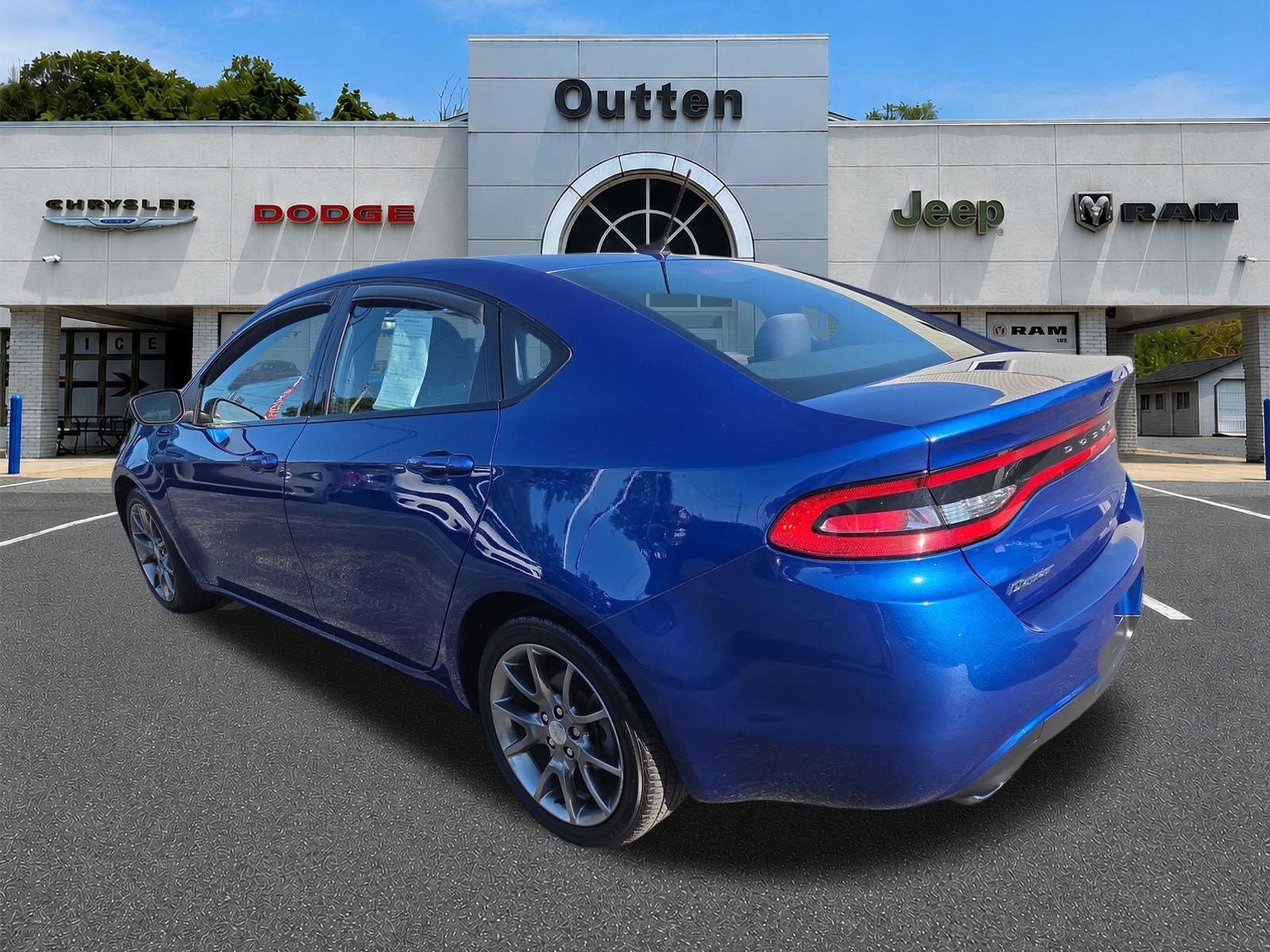 Used 2014 Dodge Dart SXT w/ Sun/Sound Group FWD image 6