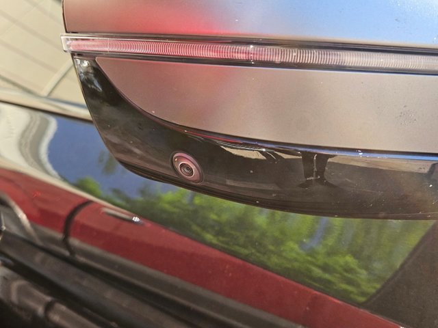 Used 2021 BMW M550i xDrive w/ Dynamic Handling Package image 6