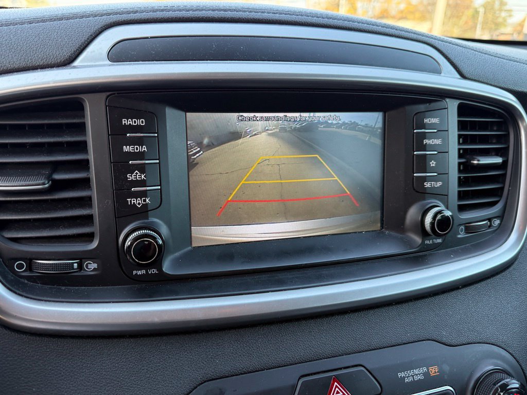 Used 2019 Kia Sorento AWD V6 image 20