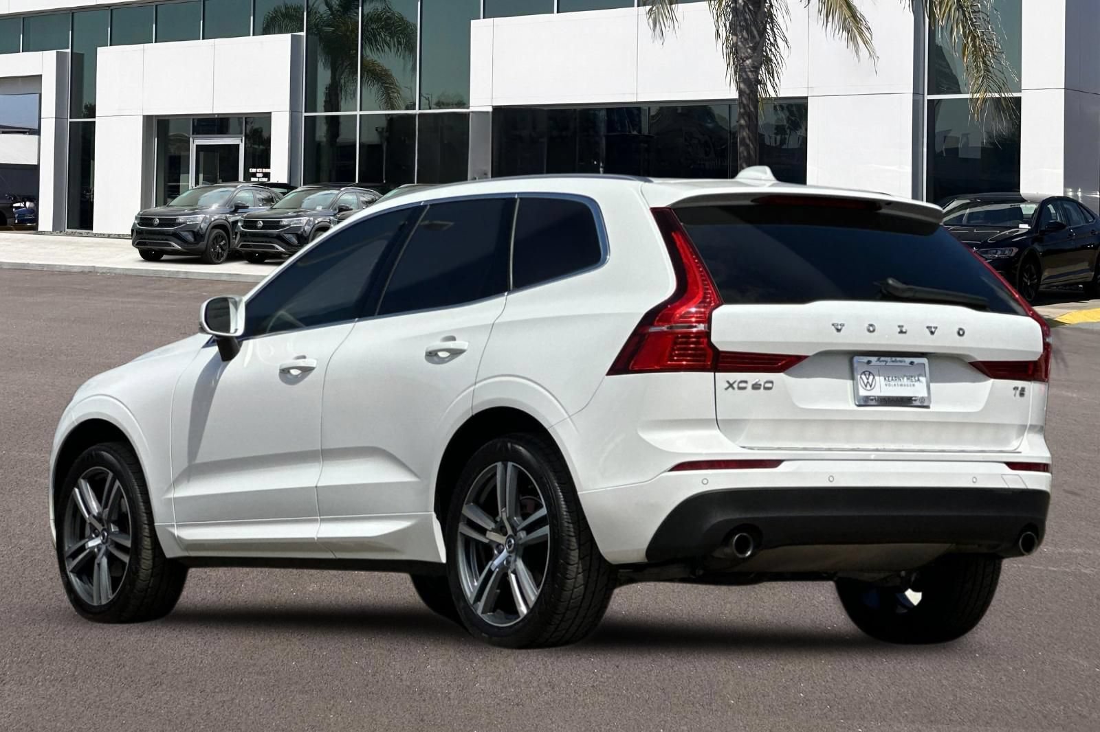 Used 2020 Volvo XC60 T5 Momentum w/ Protection Package Premier FWD image 5