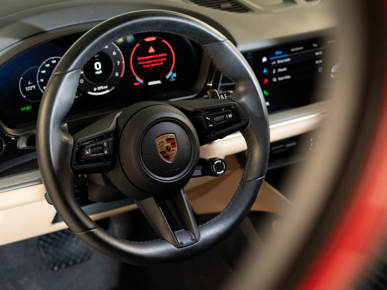 Certified 2024 Porsche Cayenne AWD/4WD image 15