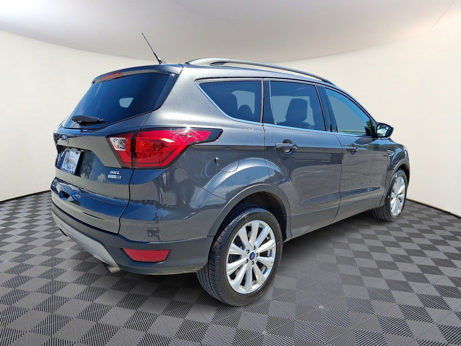 Used 2019 Ford Escape SEL AWD/4WD image 6