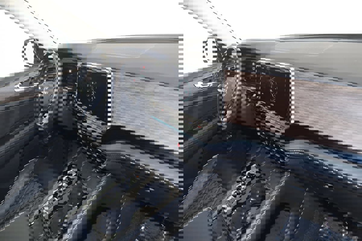 Used 2024 Volkswagen Atlas SEL Premium R-Line image 44