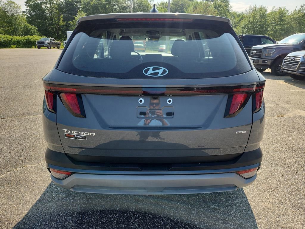 Used 2025 Hyundai Tucson SE image 6